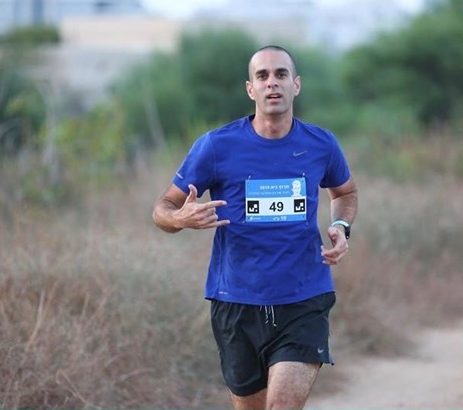 Image of Meir preparing for Vitality Big Half Marathon